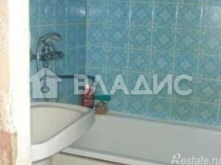 Продажа 1-комн квартиры на вторичном рынке Камышовая улица,  д. 46 к1