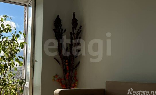 Продажа 2-комн квартиры на вторичном рынке улица Стойкости,  д. 19 к1