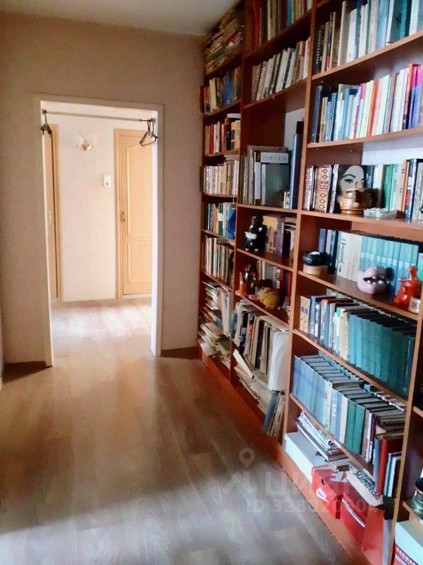 Продажа 3-комн квартиры на вторичном рынке Морская набережная, 45
