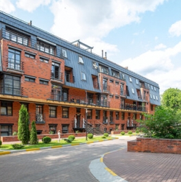 Продажа 1-комн квартиры на вторичном рынке ул Лётная,  д. 99,  к. 3