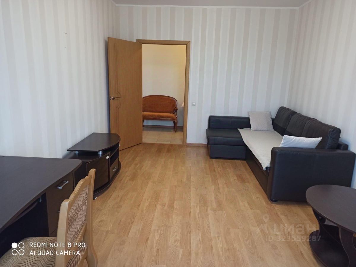 Аренда 1-комн квартиры на вторичном рынке Селятино пгт, улица Клубная, 55