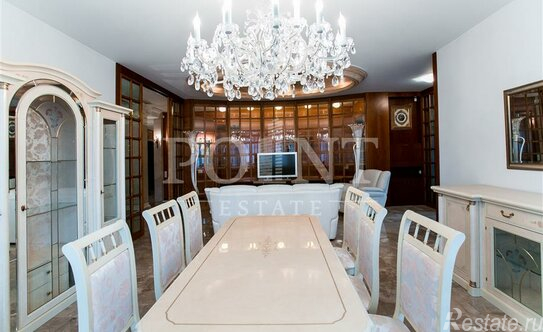 Продажа 4-комн квартиры на вторичном рынке Зубовский проезд,  д. 1