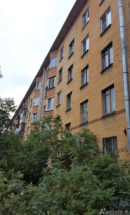Продажа 2-комн квартиры на вторичном рынке улица Хлопина, 9,  д. 9