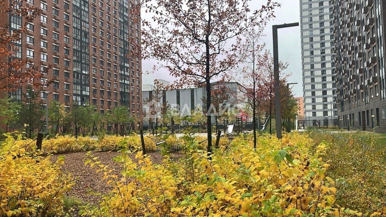 Продажа 1-комн квартиры на вторичном рынке улица Михайлова, 30Ак1