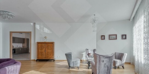5-комн квартира улица Архитектора Власова,  д. 6