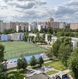 Продажа 4-комн квартиры на вторичном рынке улица Грекова,  д. 5