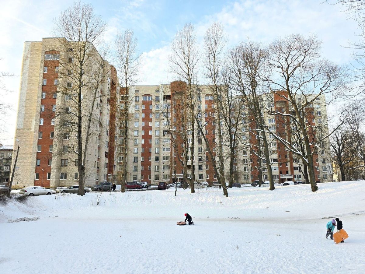 Продажа 2-комн квартиры на вторичном рынке Институтский проспект, 3К3