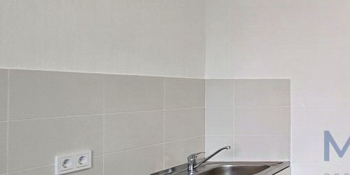 3-комн квартира улица Кедрова, 16К3