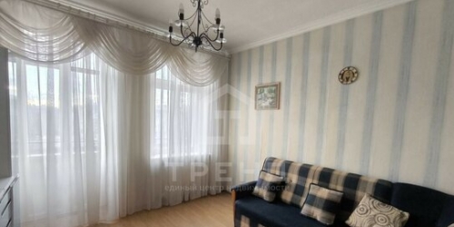 2-комн квартира улица Стахановцев,  д. 4