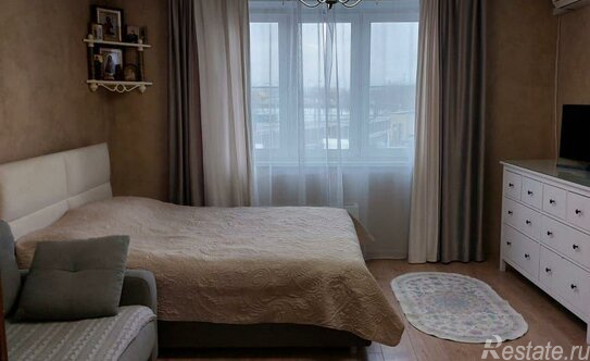 Продажа 3-комн квартиры на вторичном рынке улица Марьинский Парк,  д. 27