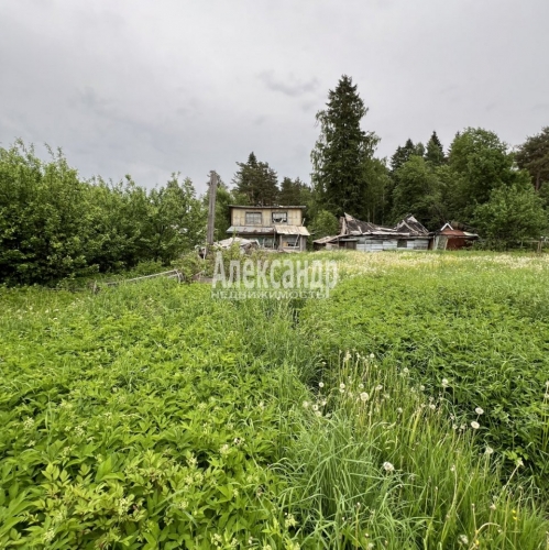 Земельный участок Красная Долина пос.