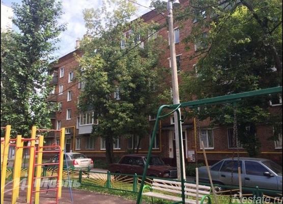 Продажа 3-комн квартиры на вторичном рынке Плющева ул,  д. 16