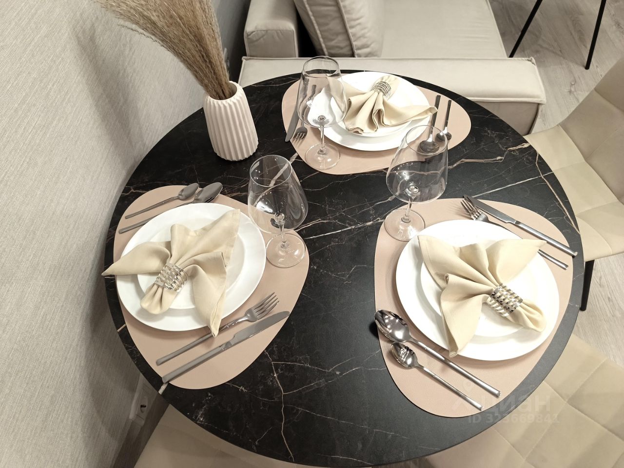 Продажа 2-комн квартиры на вторичном рынке Клинская улица, 2Ак7