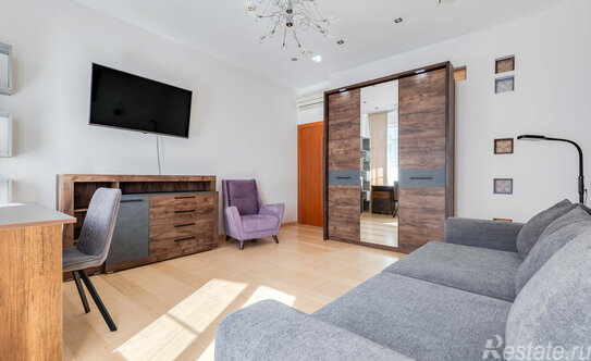 Продажа 3-комн квартиры на вторичном рынке 7-я линия