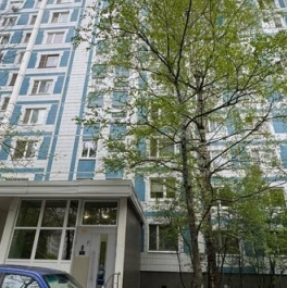 Продажа 2-комн квартиры на вторичном рынке Батайский проезд,  д. 1