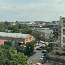 Продажа 2-комн квартиры на вторичном рынке Петровский пр-кт,  д. 22 к2 с1