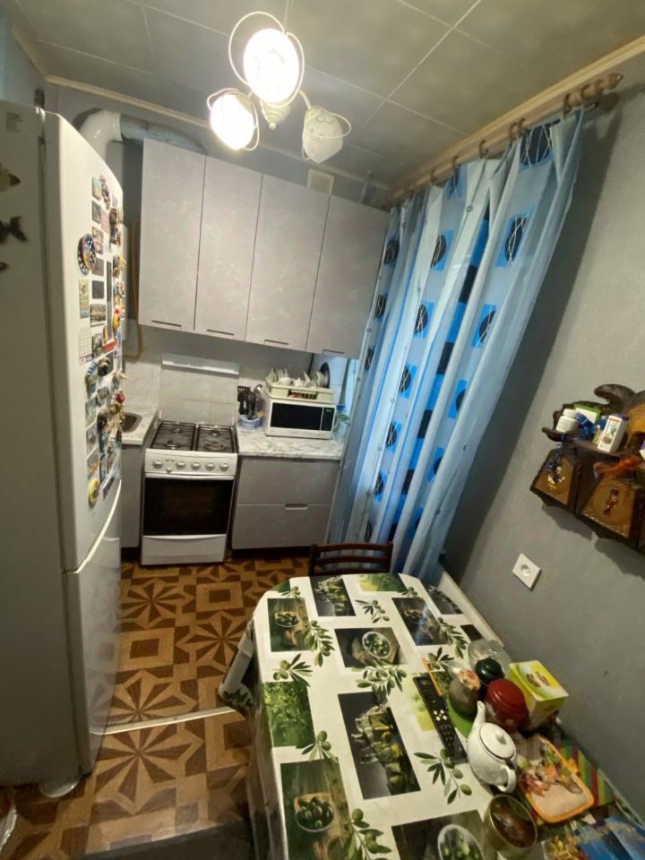 Продажа 2-комн квартиры на вторичном рынке Ломоносов, Кронштадтская улица, 7