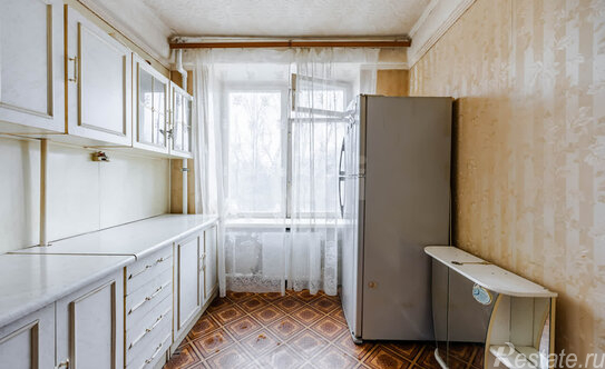 Продажа 1-комн квартиры на вторичном рынке улица Маршала Тухачевского,  д. 37