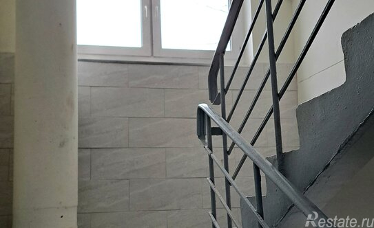 Продажа 2-комн квартиры на вторичном рынке улица Паустовского,  д. 4