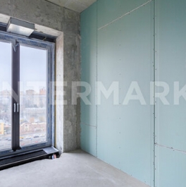 Продажа 4-комн квартиры на вторичном рынке Дружинниковская улица,  д. 15
