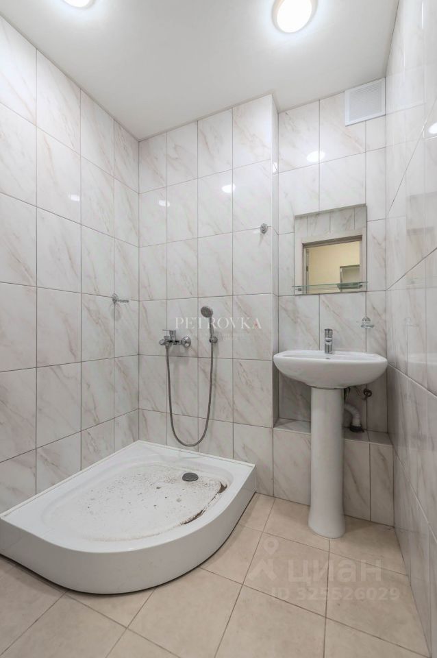 Продажа 3-комн квартиры на вторичном рынке улица Ватутина, 2к2