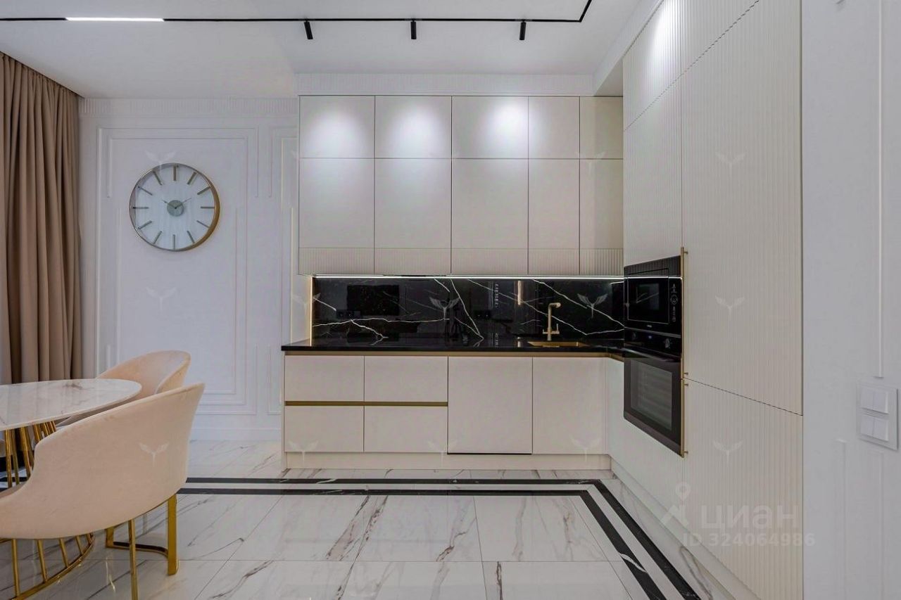 Продажа 3-комн квартиры на вторичном рынке Большая Спасская улица, 35