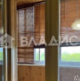 Продажа 1-комн квартиры на вторичном рынке ул Череповецкая,  д. 4,  к. 2