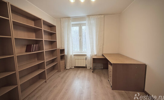 Продажа 3-комн квартиры на вторичном рынке проезд Якушкина,  д. 6Б