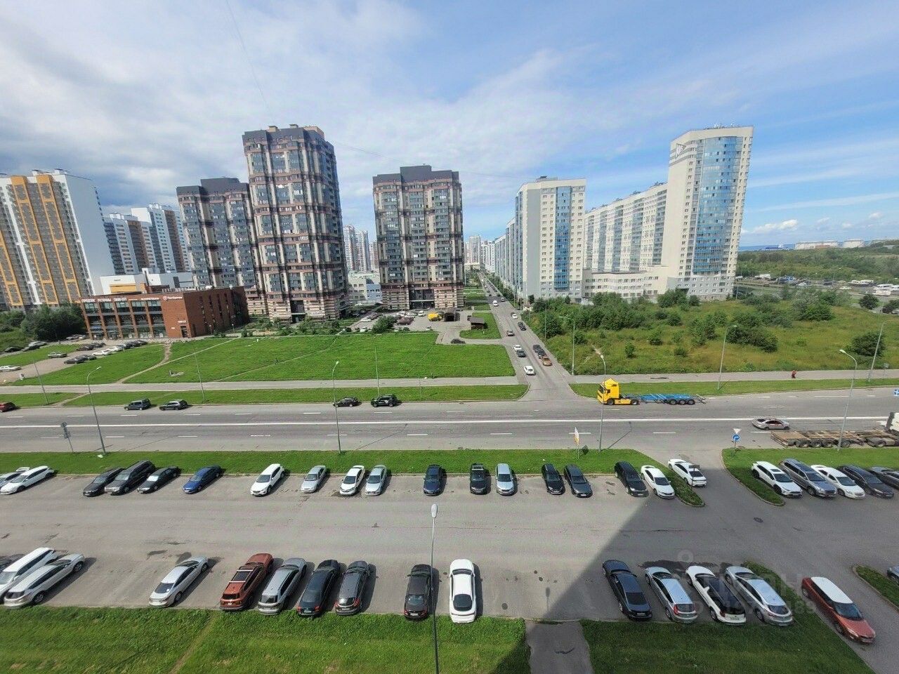 Продажа 4-комн квартиры на вторичном рынке улица Доблести, 14к1