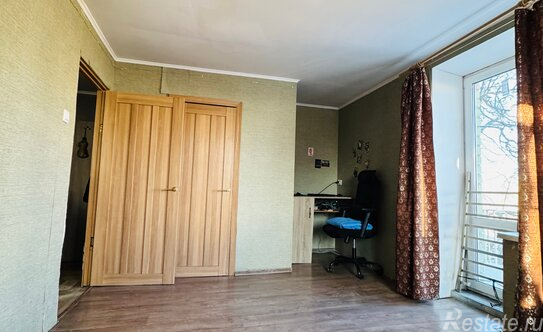 Продажа 1-комн квартиры на вторичном рынке Ленина (Володарский) пр-кт,  д. 61 к2