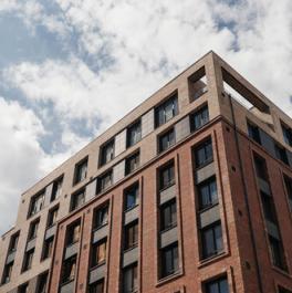 Продажа 2-комн квартиры на вторичном рынке Малоохтинский пр-кт,  д. 68а