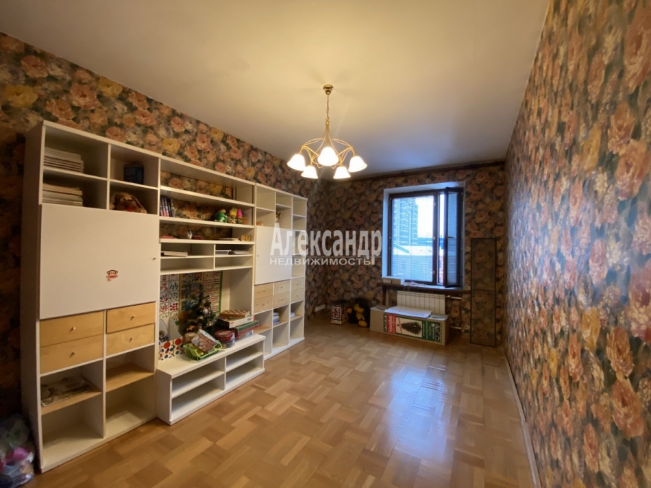 Продажа 2-комн квартиры на вторичном рынке Двинская ул. ,  д. 10