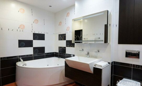 Продажа 3-комн квартиры на вторичном рынке ул Привольная,  д. 56