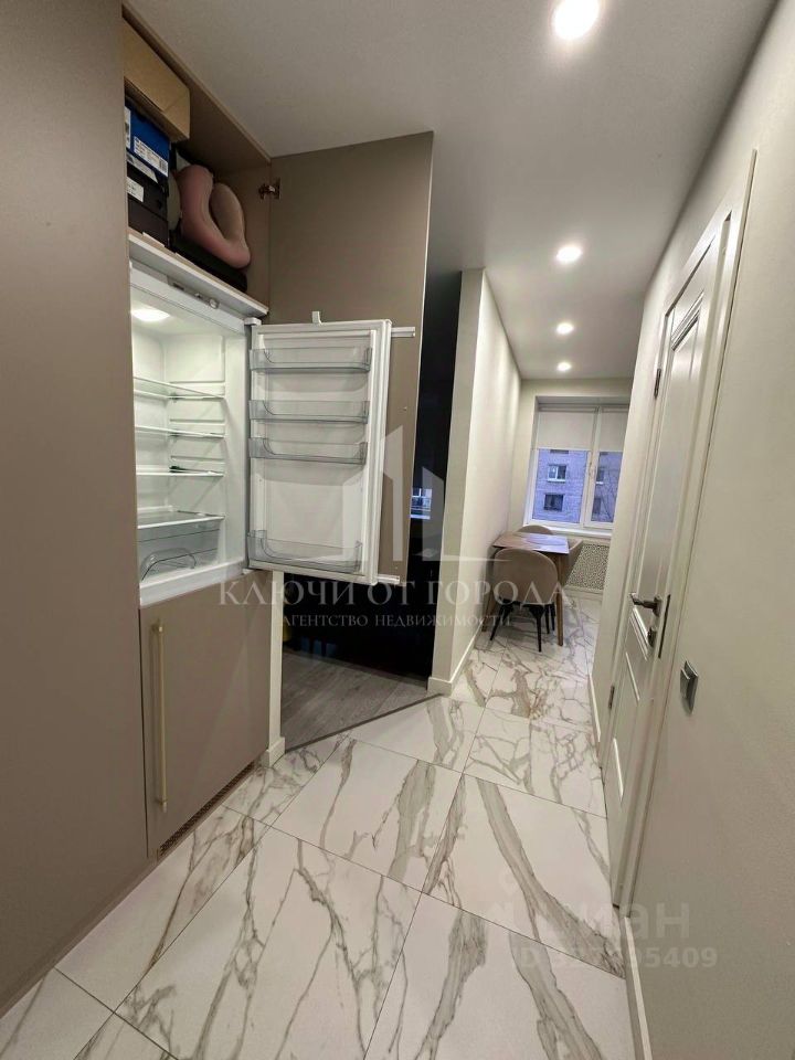 Продажа 1-комн квартиры на вторичном рынке улица Седова, 23