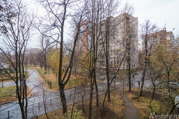 Продажа 2-комн квартиры на вторичном рынке Институтский пр-кт,  д. 6
