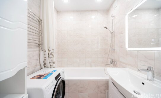 Продажа 2-комн квартиры на вторичном рынке ул Берзарина,  д. 32,  к. 19