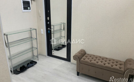 Продажа 3-комн квартиры на вторичном рынке Красный Посёлок, улица Конюхова,  д. 16