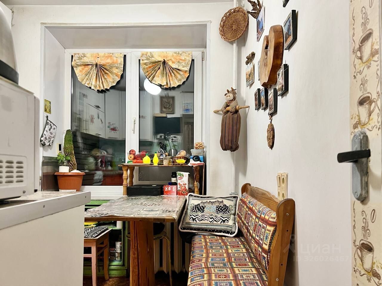 Продажа 3-комн квартиры на вторичном рынке улица Карташихина,  д. 19