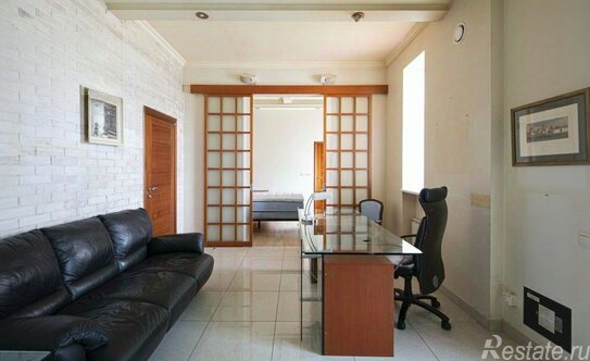 Аренда 4-комн квартиры на вторичном рынке Воротниковский пер,  д. 4