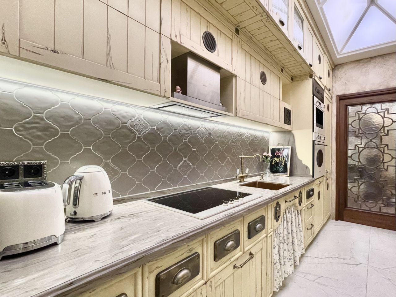 Продажа 3-комн квартиры на вторичном рынке набережная Канала Грибоедова, 14