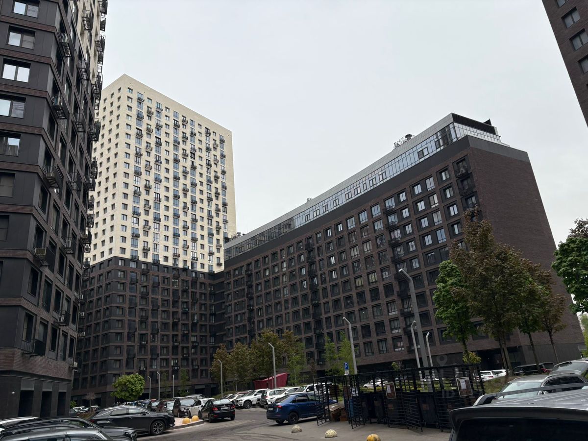 Продажа 1-комн квартиры на вторичном рынке Береговой проезд, 1Б