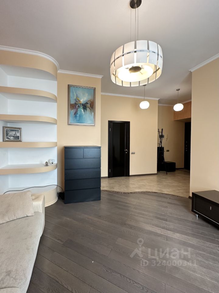 Продажа 2-комн квартиры на вторичном рынке Ленинградский проспект, 1