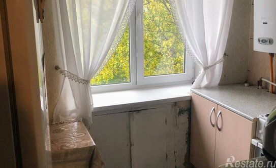 Продажа 3-комн квартиры на вторичном рынке Красное Село г, Спирина ул,  д. 18