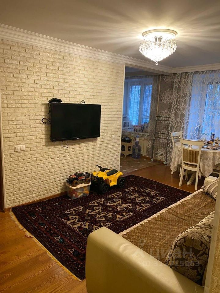 Продажа 3-комн квартиры на вторичном рынке улица 9-я Соколиной Горы,  д. 3