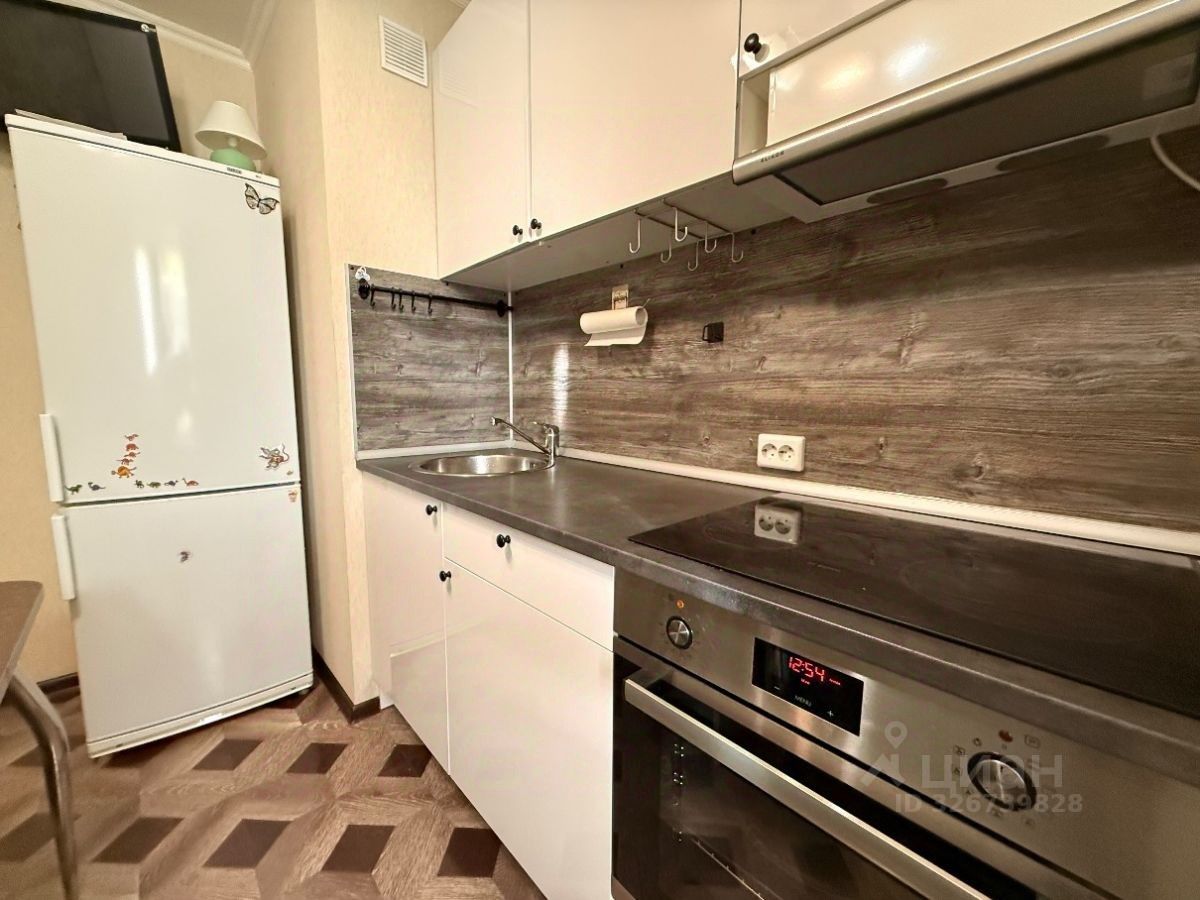Продажа 1-комн квартиры на вторичном рынке улица Русановская, 16к3