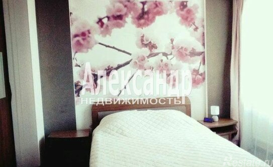 Продажа 3-комн квартиры на вторичном рынке Комендантский пр-кт,  д. 53,  к. 1