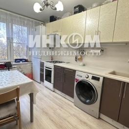 Продажа 2-комн квартиры на вторичном рынке ул Окружная,  д. 19,  к. 2