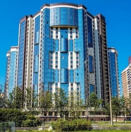 Продажа 2-комн квартиры на вторичном рынке Космонавтов пр-кт,  д. 63,  к. 1