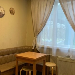 Продажа 3-комн квартиры на вторичном рынке Заповедная улица,  д. 28