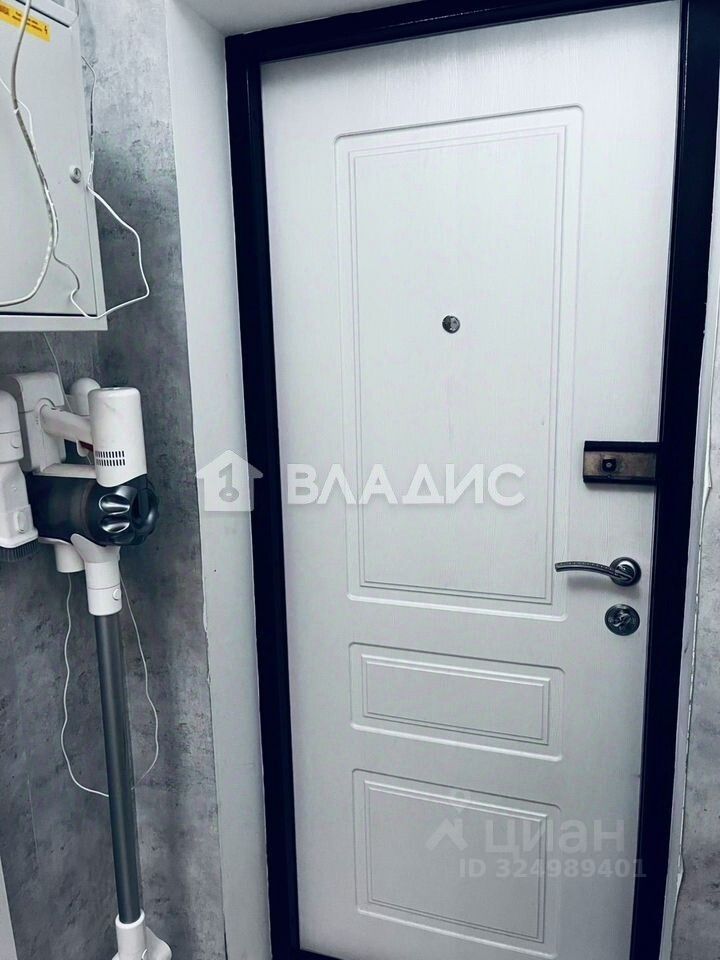 Продажа 2-комн квартиры на вторичном рынке улица Вавиловых, 4К2